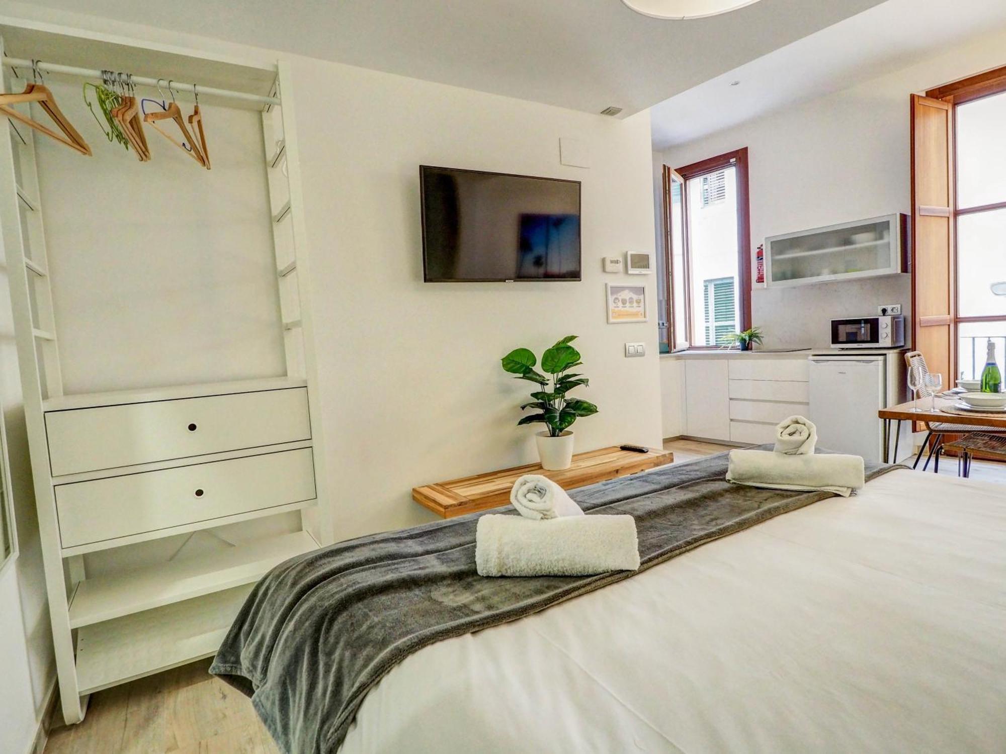 The Green Oasis By Hello Homes Sitges Exterior photo